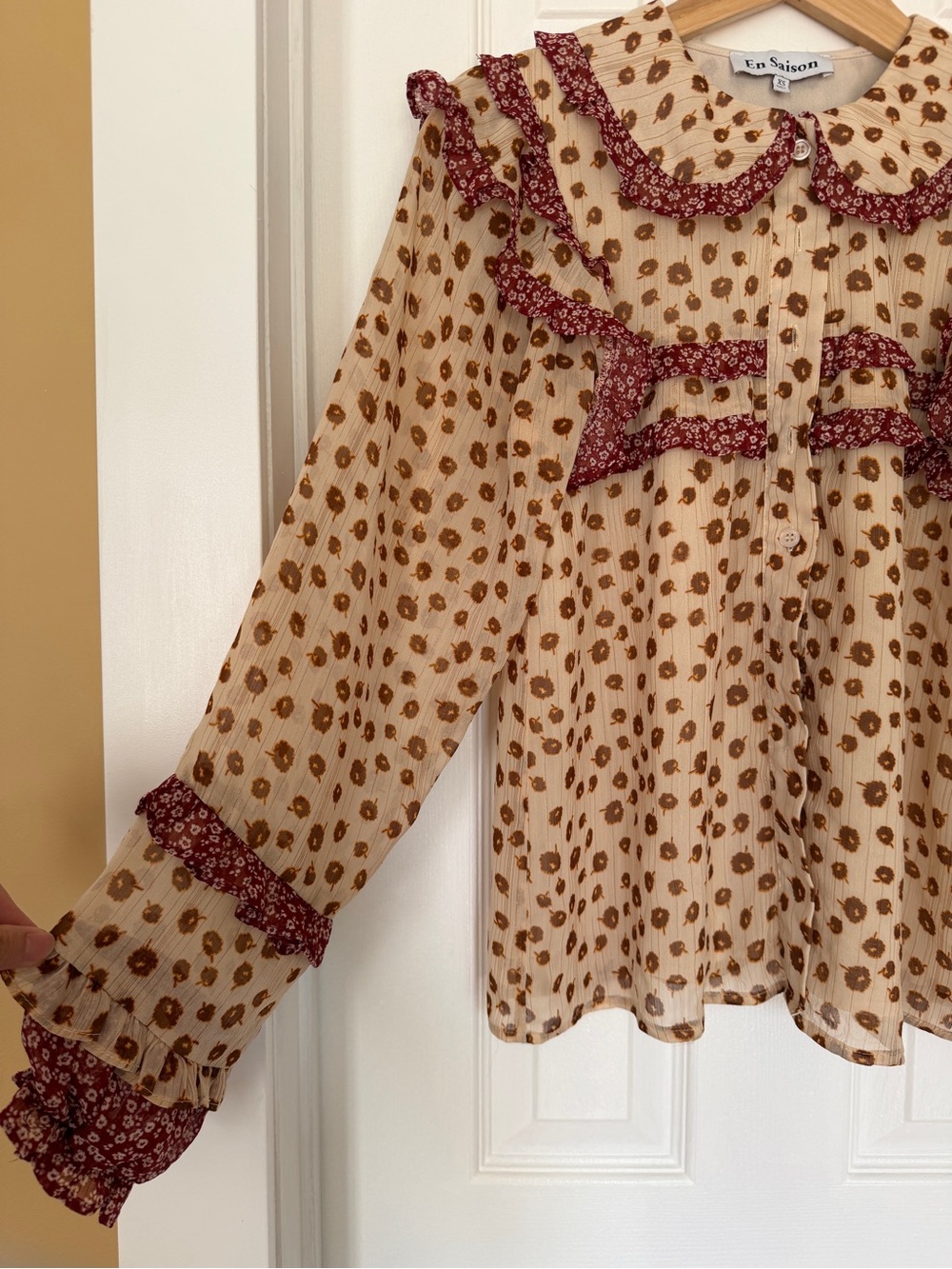 En Saison floral ruffle blouse - Picture 5 of 6